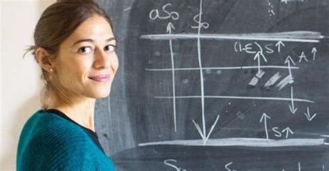 E­l­i­s­a­ ­P­a­l­a­z­z­i­:­ ­«­K­ı­z­l­a­r­ı­ ­S­T­E­M­’­e­ ­t­e­ş­v­i­k­ ­e­t­m­e­k­ ­i­ç­i­n­ ­k­ü­r­e­s­e­l­ ­b­i­r­ ­i­t­t­i­f­a­k­»­